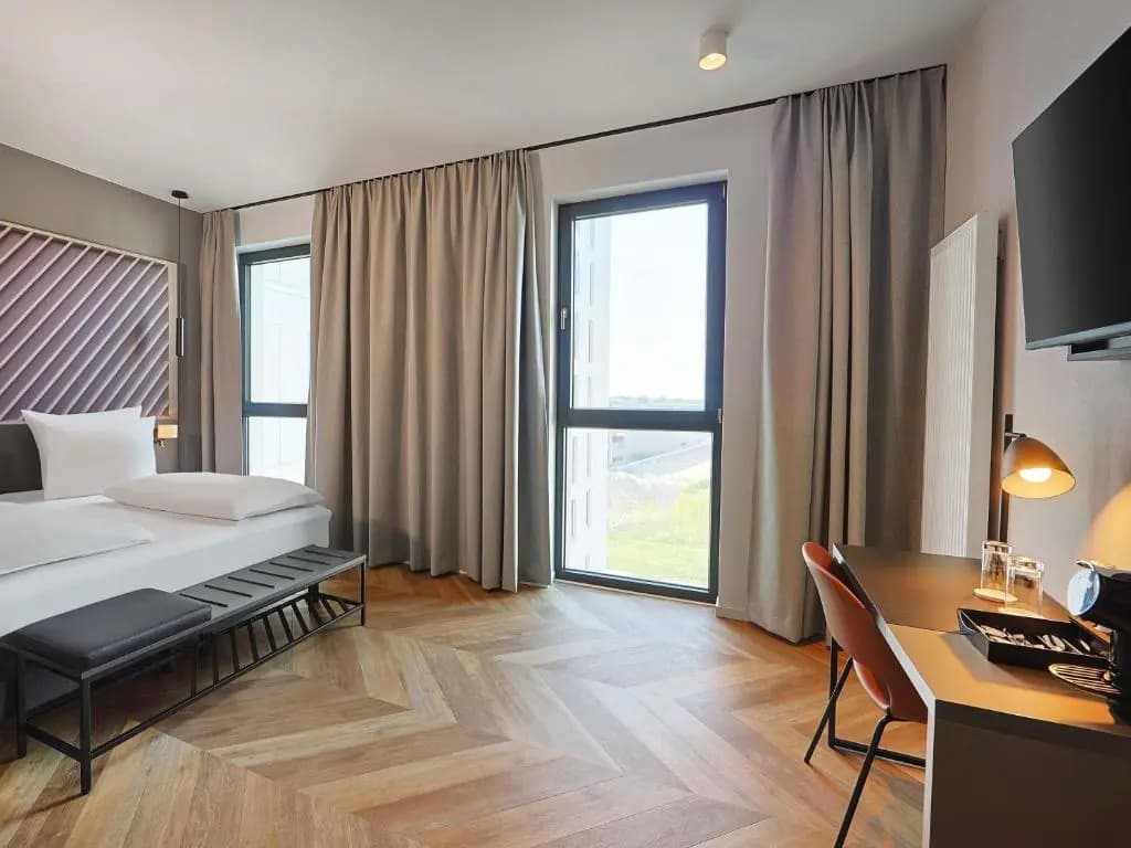 B&B Hotel Berlin Airport-Nord - photo 14
