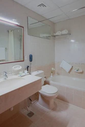Skylight Hotel - photo 11