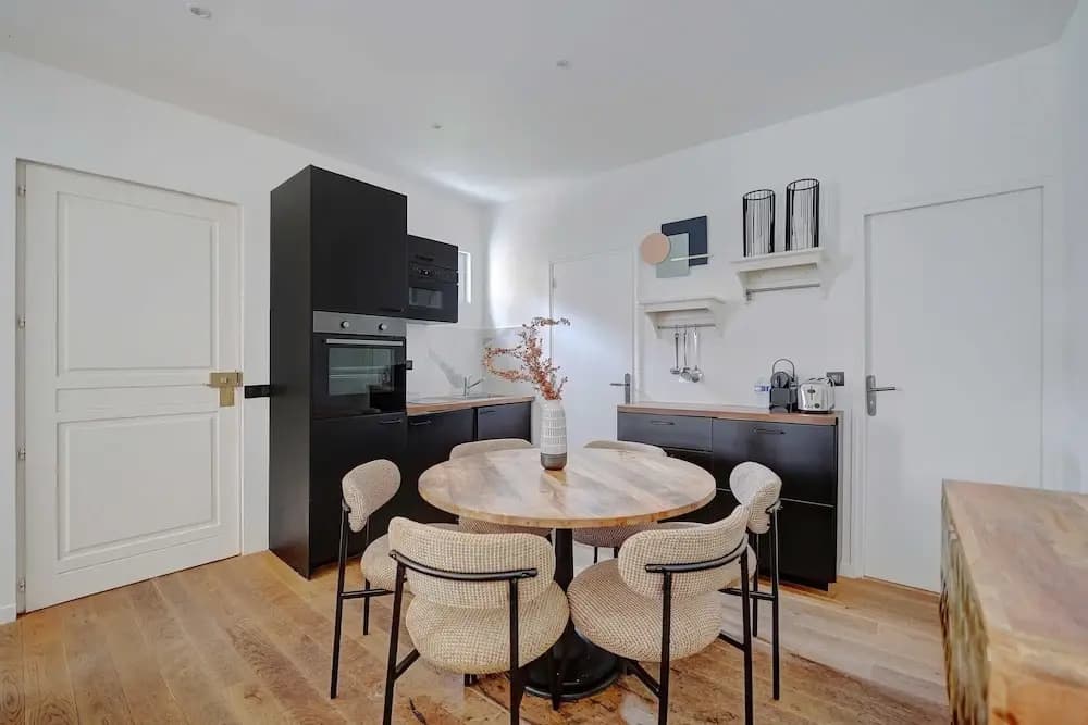 Private Terrace Apartment -1bdr/ 6p-sacra-ca\"ur - photo 9