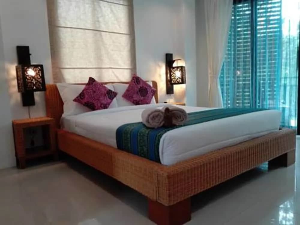 Rockwell Boutique Suites - photo 2