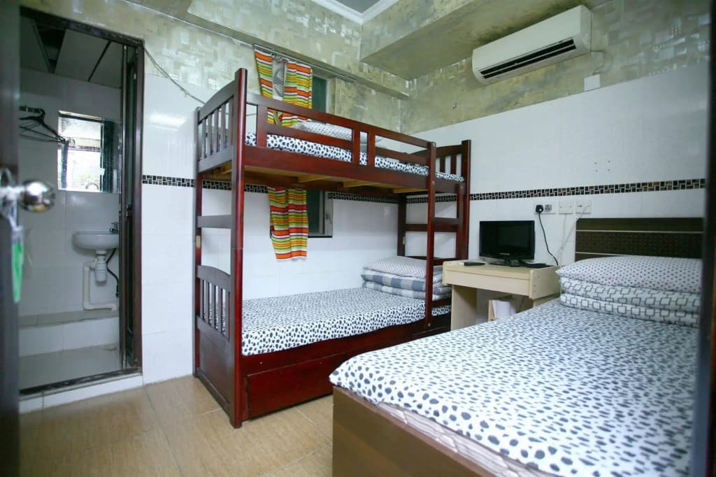 H.K Commercial Inn - photo 9