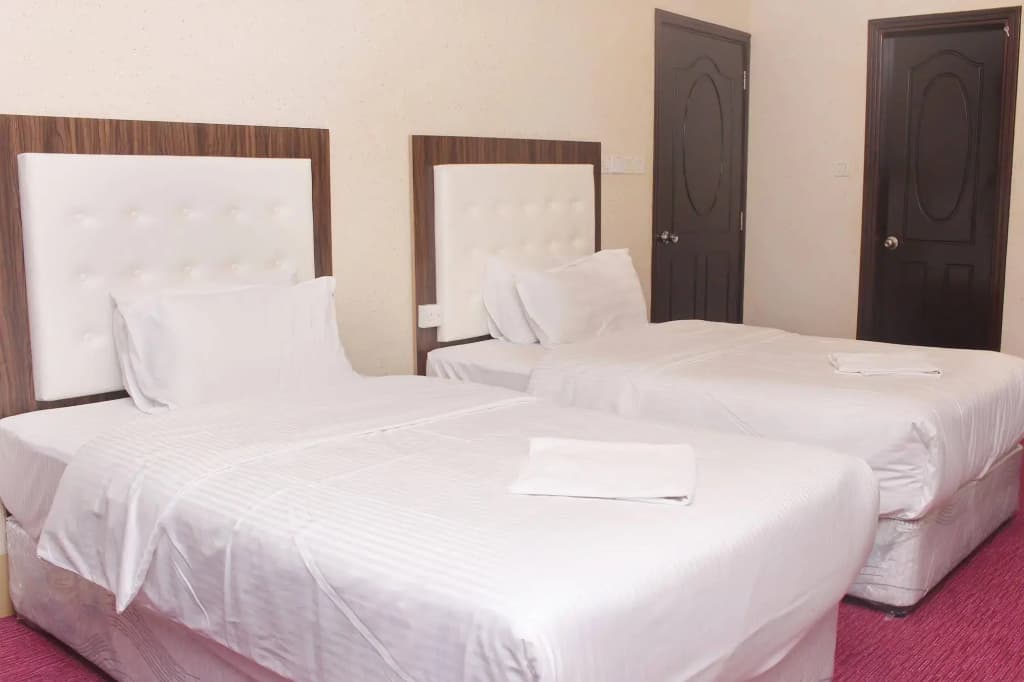 Delmon Hotel Apartments - photo 2