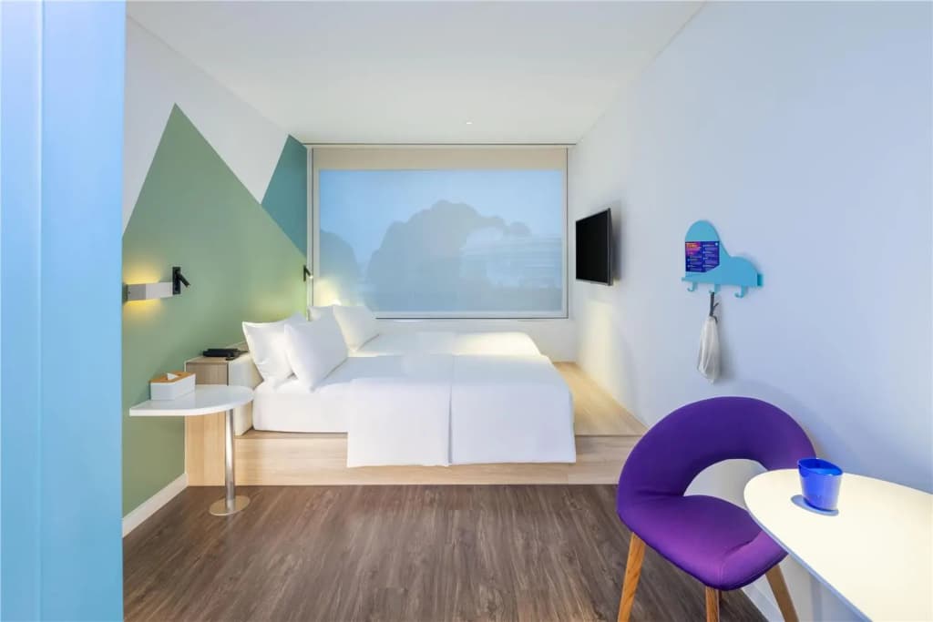 Tru by Hilton Ha Long Hon Gai Centre - photo 6