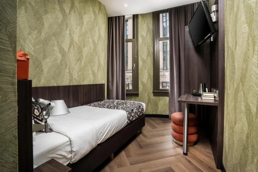Hotel Damsquare - photo 36