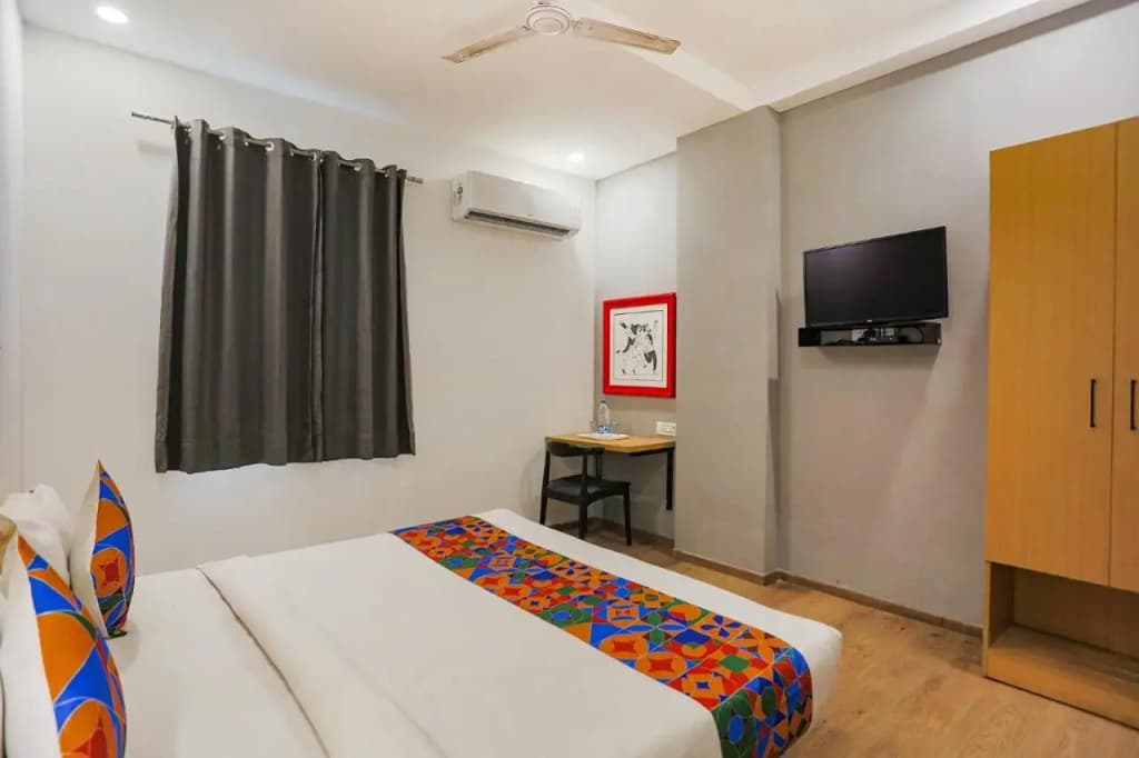 FabHotel Roseman - photo 5