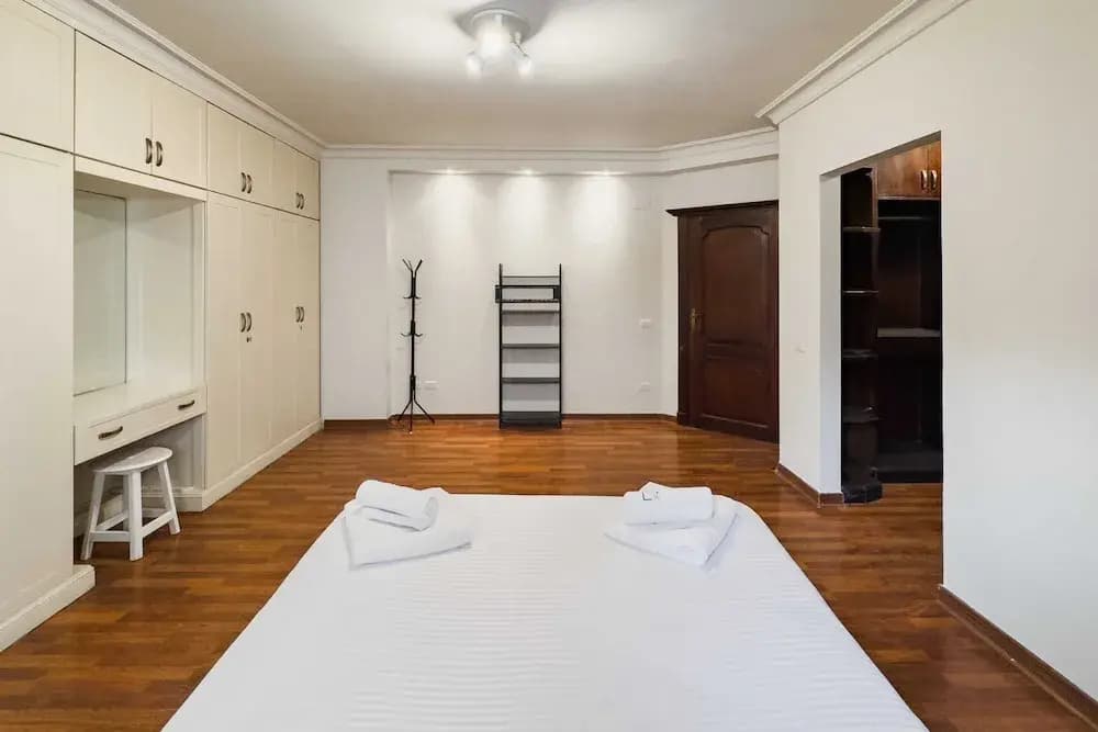 Xuru Stays I The Luxe Loft 2bdr Apt. @ Maadi - photo 4