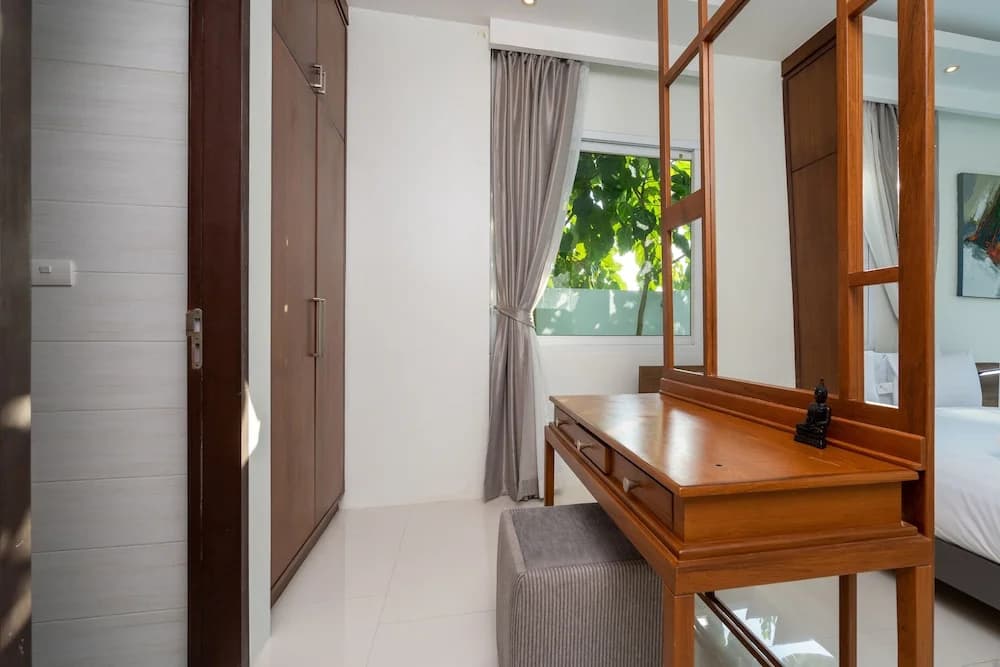 Tropical Pool Villa With Private Rooftop - photo 5