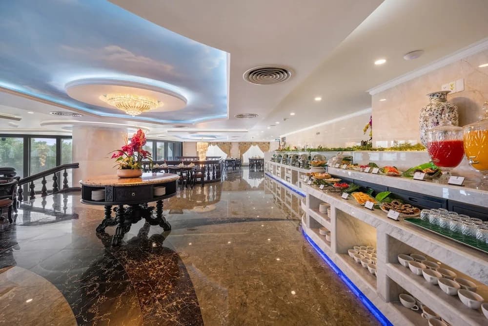 V-Hotel Da Nang Beach - photo 11