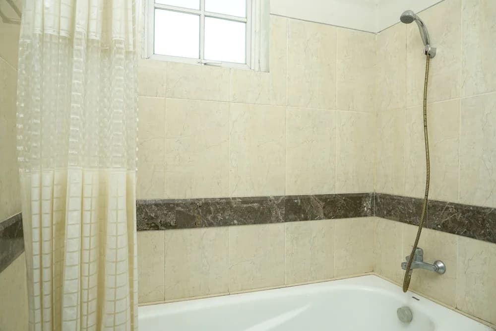 Comfy 1Br At Bellezza Apartment - photo 8