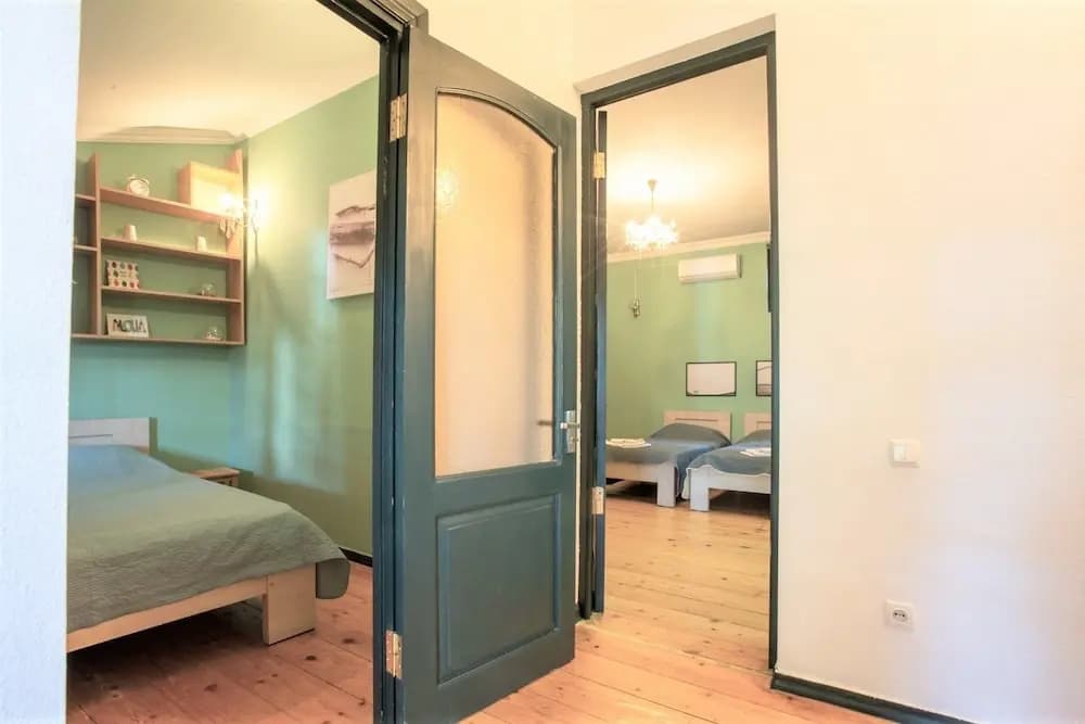 Veranda House on Samreklo 25 - photo 2