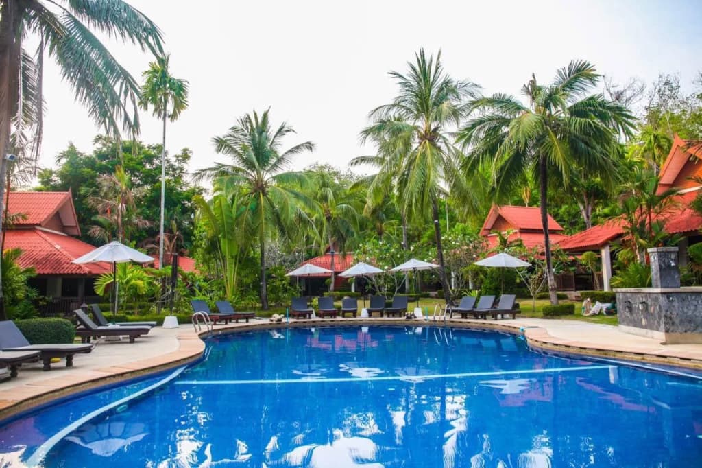 Locals Villa Hotel - photo 6
