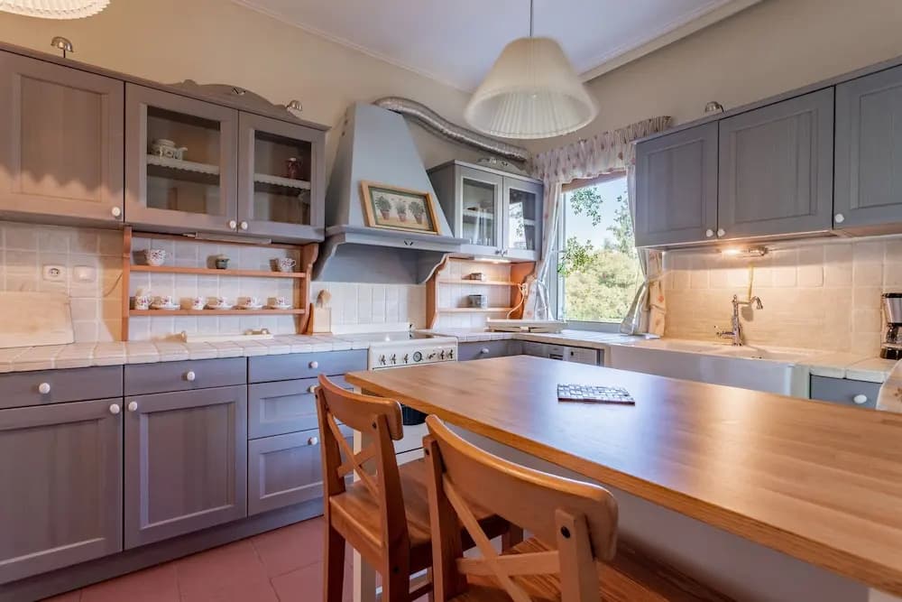 Beautiful 3rd floor flat - photo 17