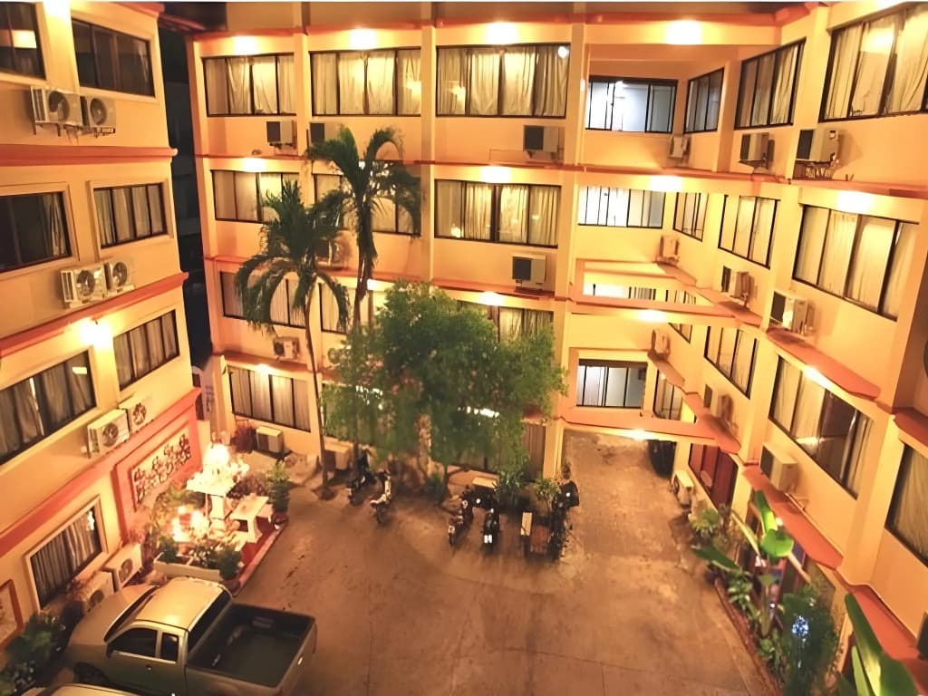 Dream Hotel Pattaya - photo 1