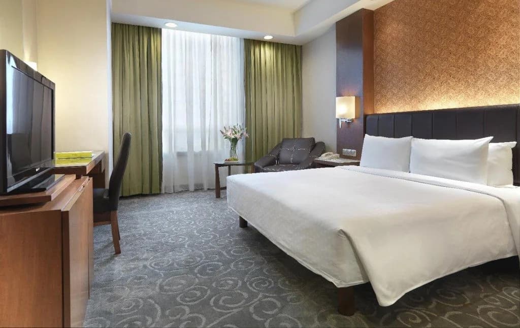 St. Giles Boulevard Hotel - photo 7