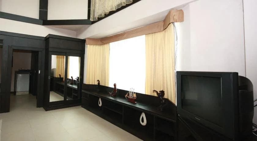 Guitar Residence - photo 3