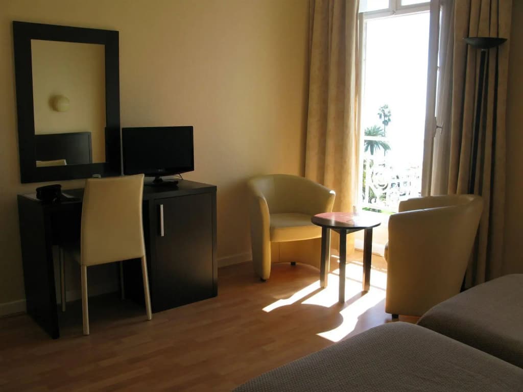 Hotel Ambassador Nice - photo 3
