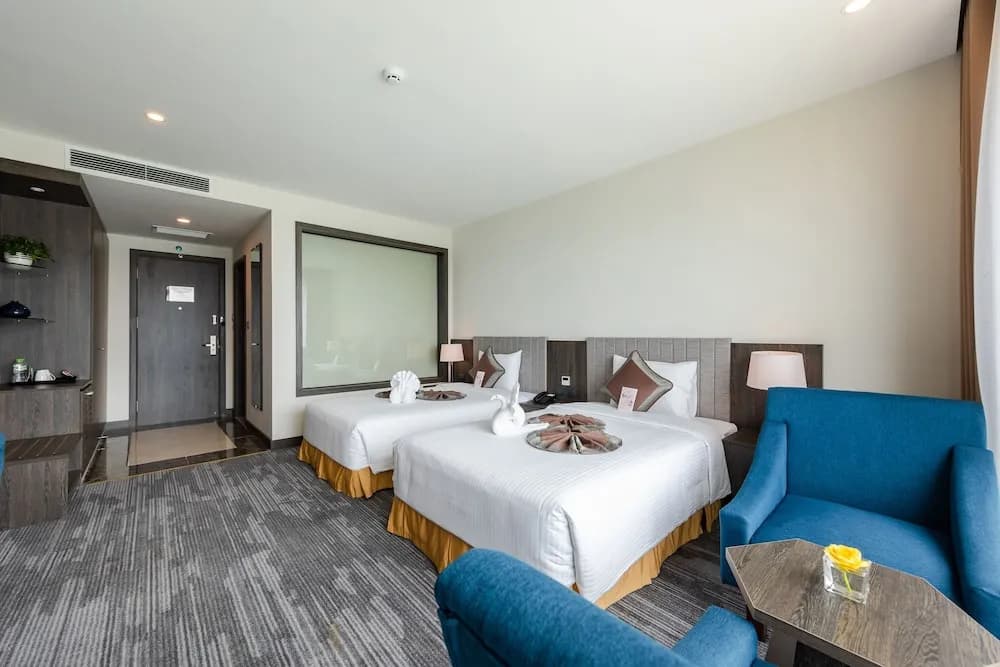 Muong Thanh Grand Bai Chay Hotel - photo 6