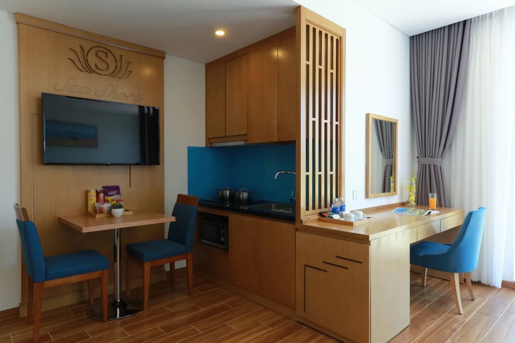 Seashore Hotel & Apartment - photo 11