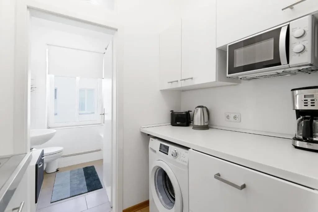 Grand Central Mitte Apartment - photo 10