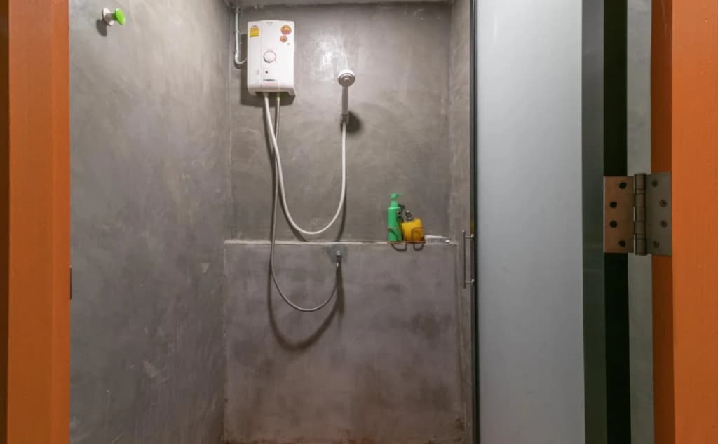 Urbanite Hostel - photo 6