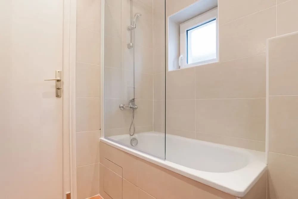 Temple - Le Marais Apartment - photo 9