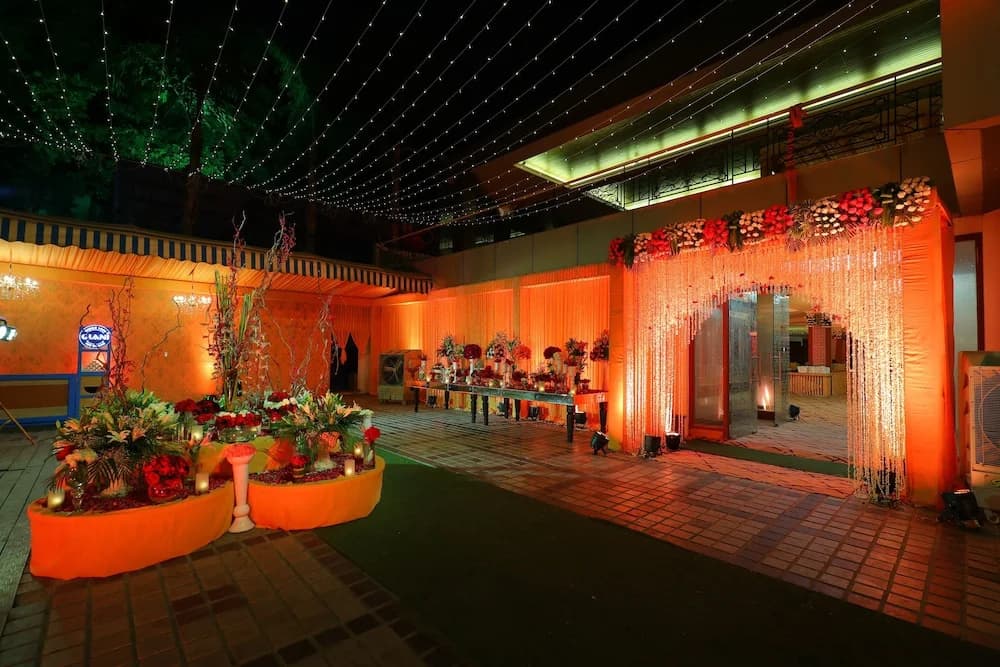 Dee Marks Hotel and Resorts - photo 25
