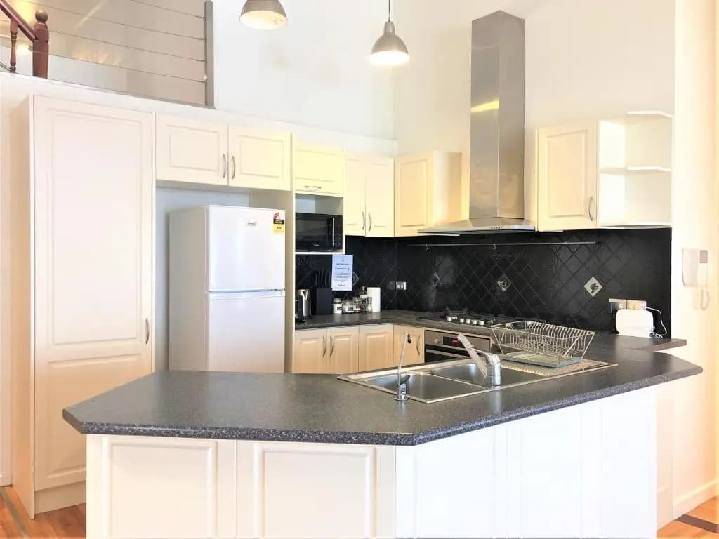 ReadySet Apartments on King - photo 13