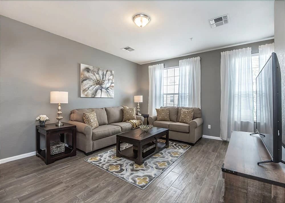 Updated Townhome, Near Conv Ctr, Universal & I-dr - photo 2