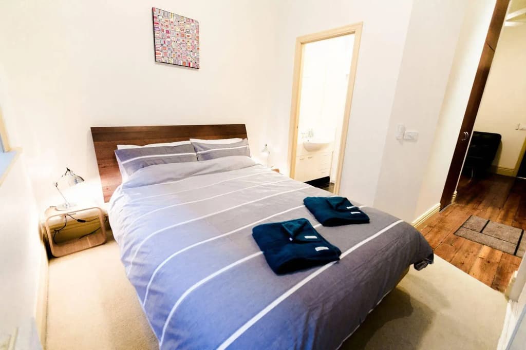Flinders Lane-studio apartment - photo 3