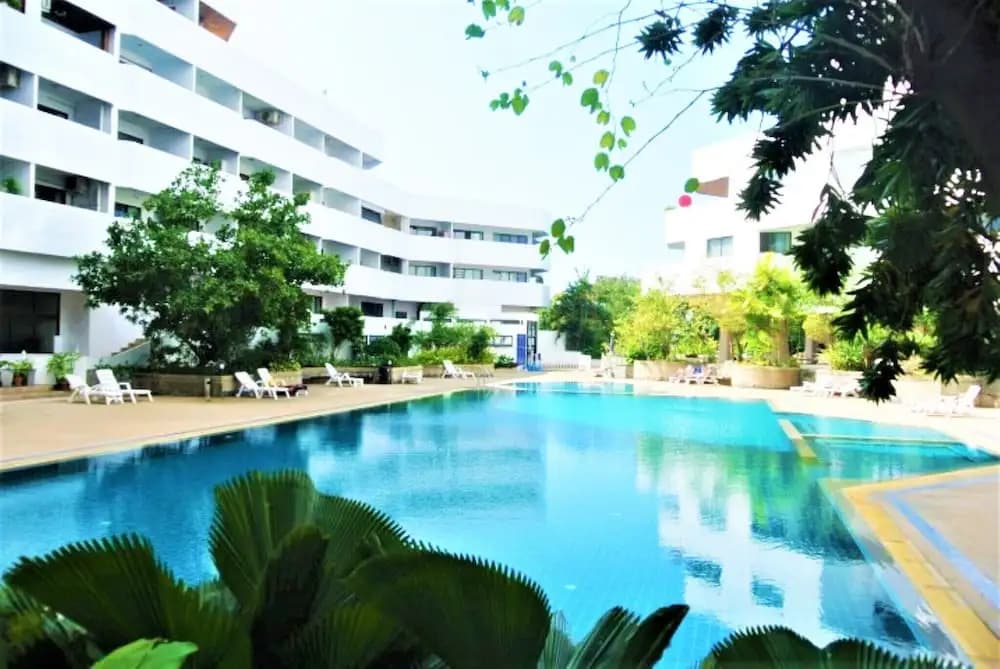 Fantastic 2 bed With Huge Balcony & sea Views - photo 12