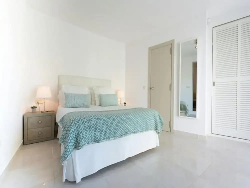 Villa in Porroig With Stunning Sea Views - photo 4