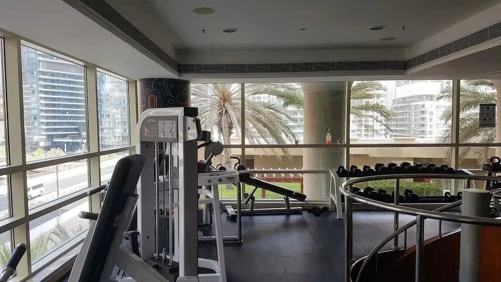 Chic 1BR Oasis in the Heart of Dubai Marina - photo 14