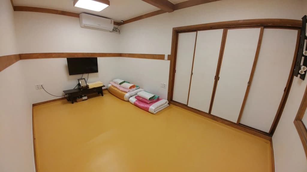 Bukchon Sosunjae Hanok Guesthouse - photo 14