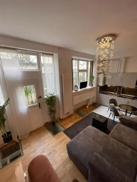Canal Saint Martin Apartments - photo 6