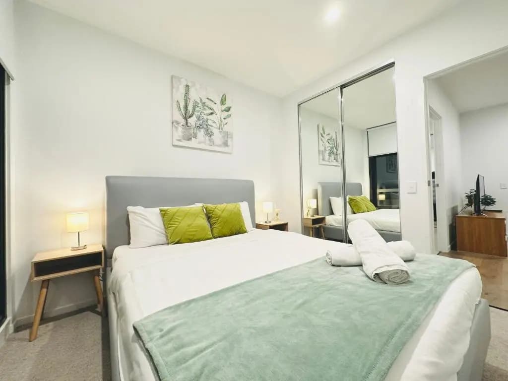 FS1206D Bright 2BR2BA apt with Pool WIFI parking - main photo