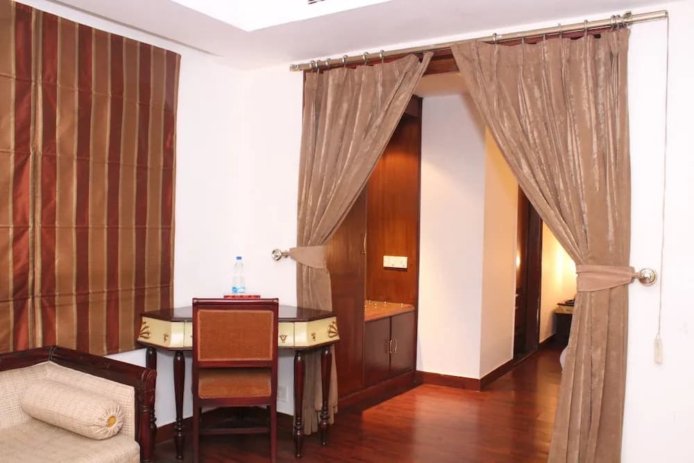 Hotel J's Inn - photo 2