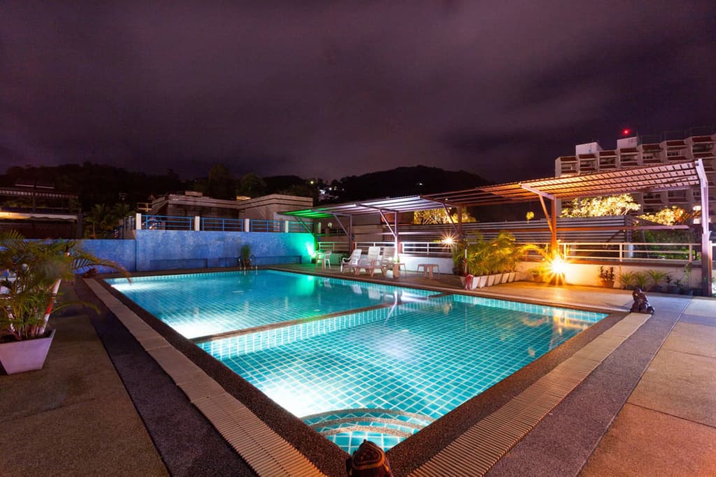 Larn Park Resortel - photo 17