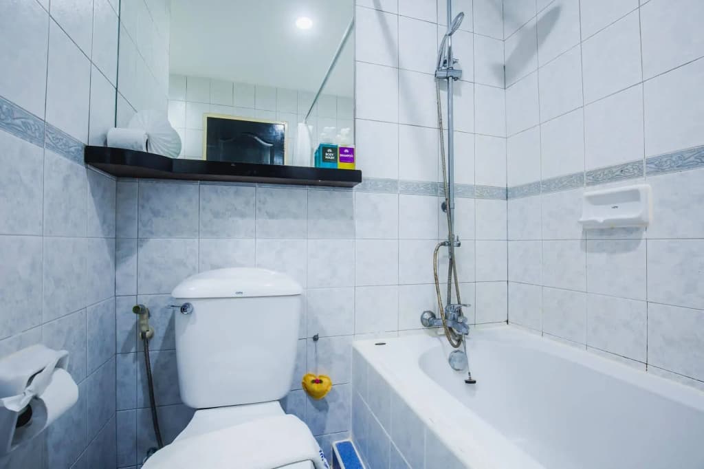 Karon Whale Resort Karon Beach (SHA Certified) - photo 11