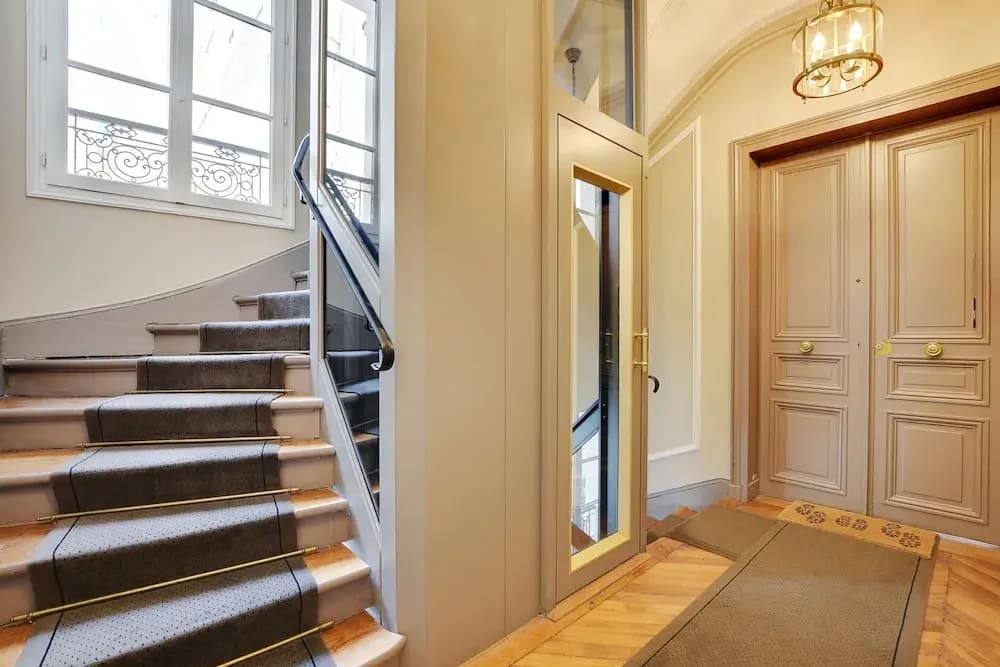 Charming Apartment - 1br/4p - Place Victor Hugo - photo 9