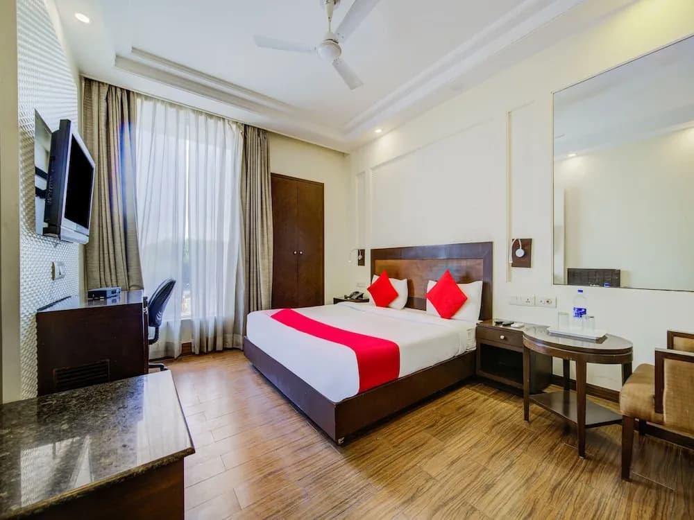 OYO 9553 Hotel Kings Plaza - photo 5