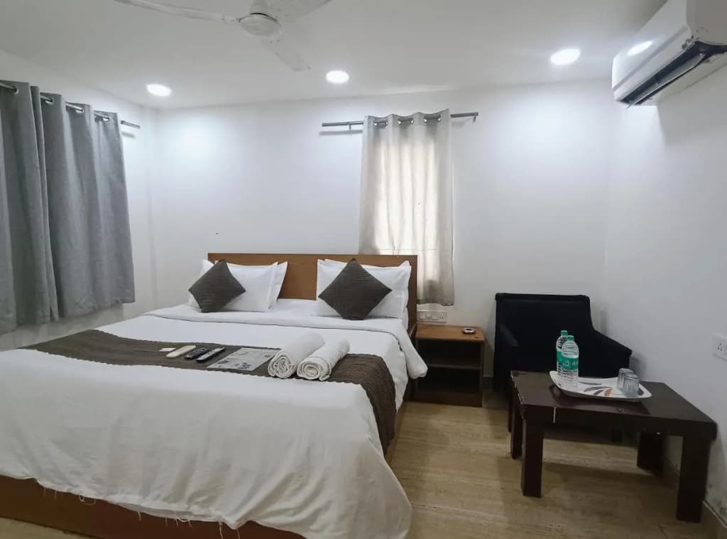 Mauryan Elite Hotel @ Devli Khanpur - photo 4