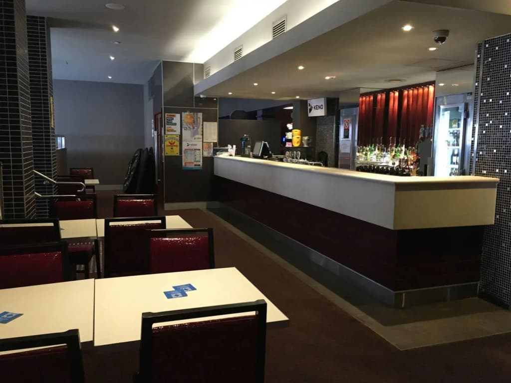 Strathfield Hotel - photo 13
