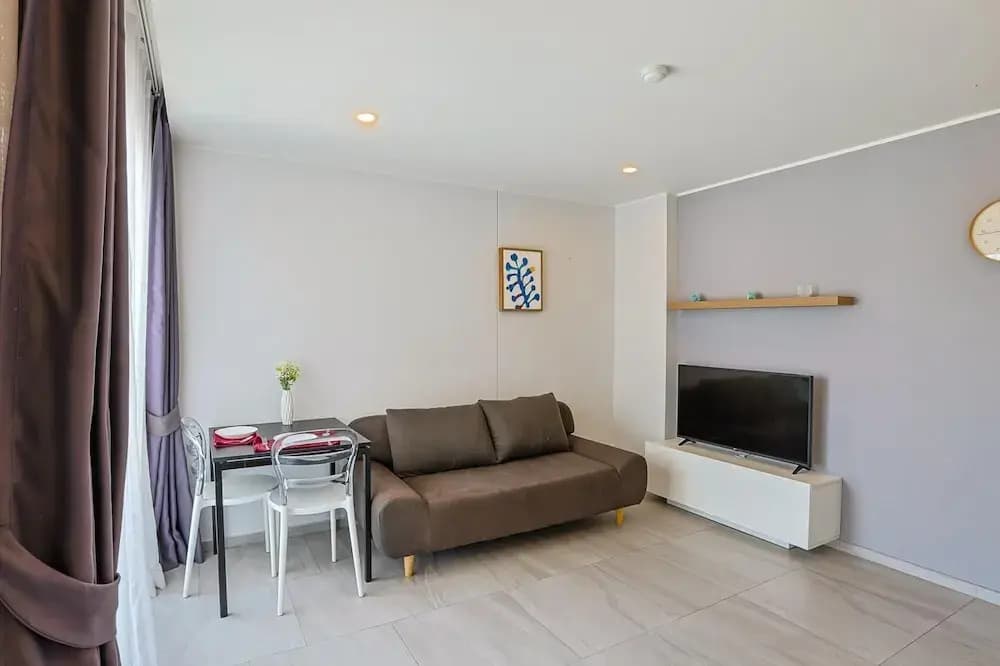 Mountain View 1 Bed Apt T2-723 - photo 12