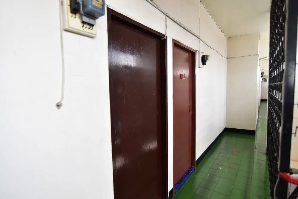 Prasuri Guest House - photo 9