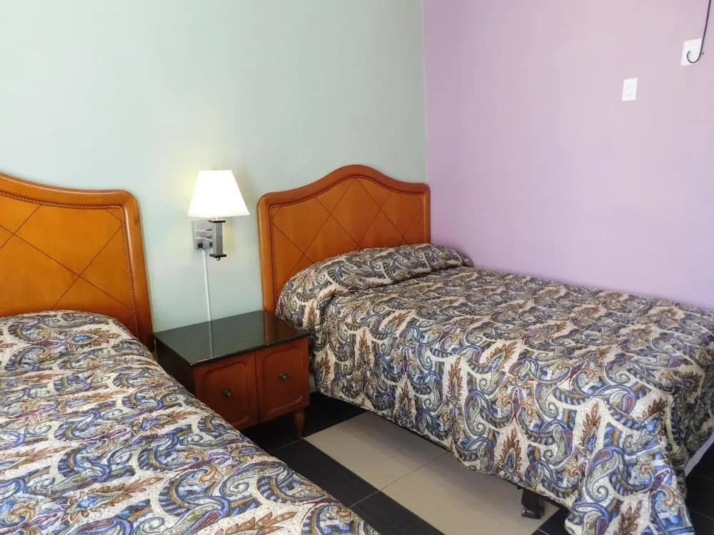 Oak Hotel - photo 3