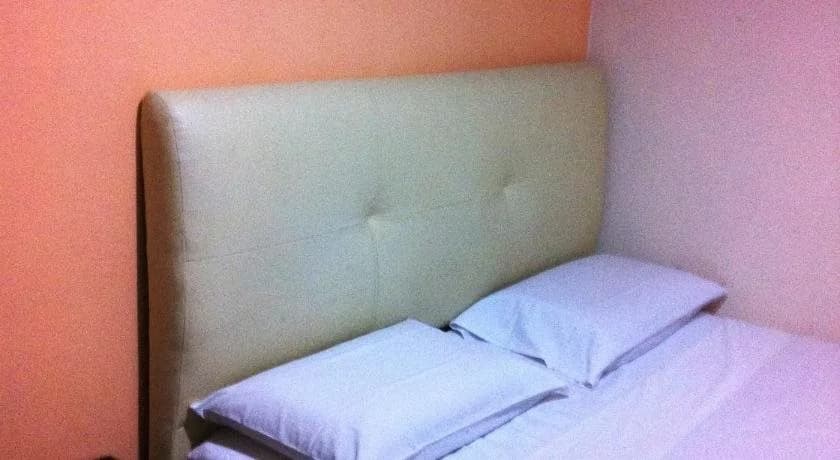 Rez Motel - photo 2