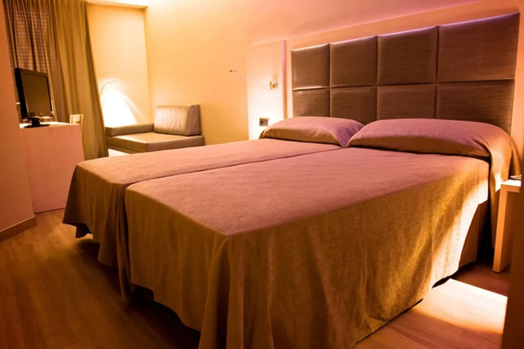 Hotel Barcelona House - photo 4