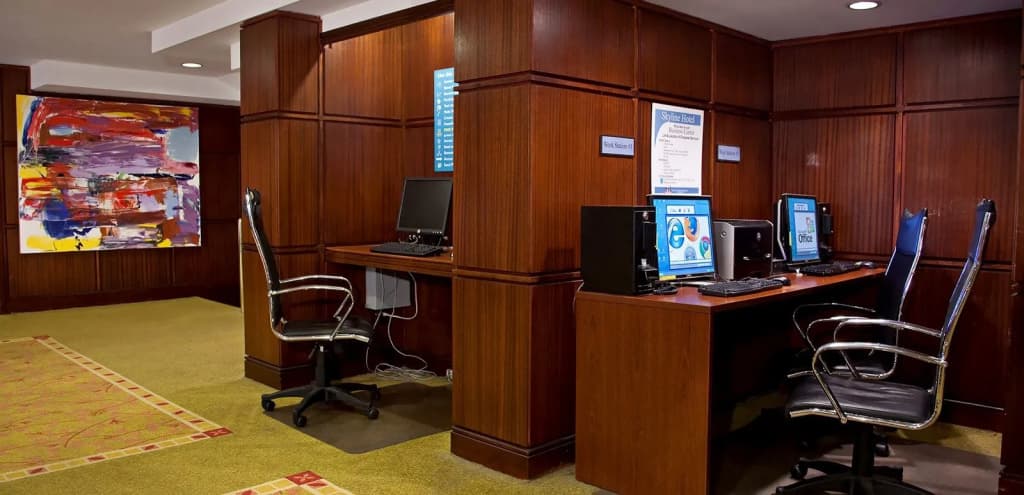Skyline Hotel - photo 2