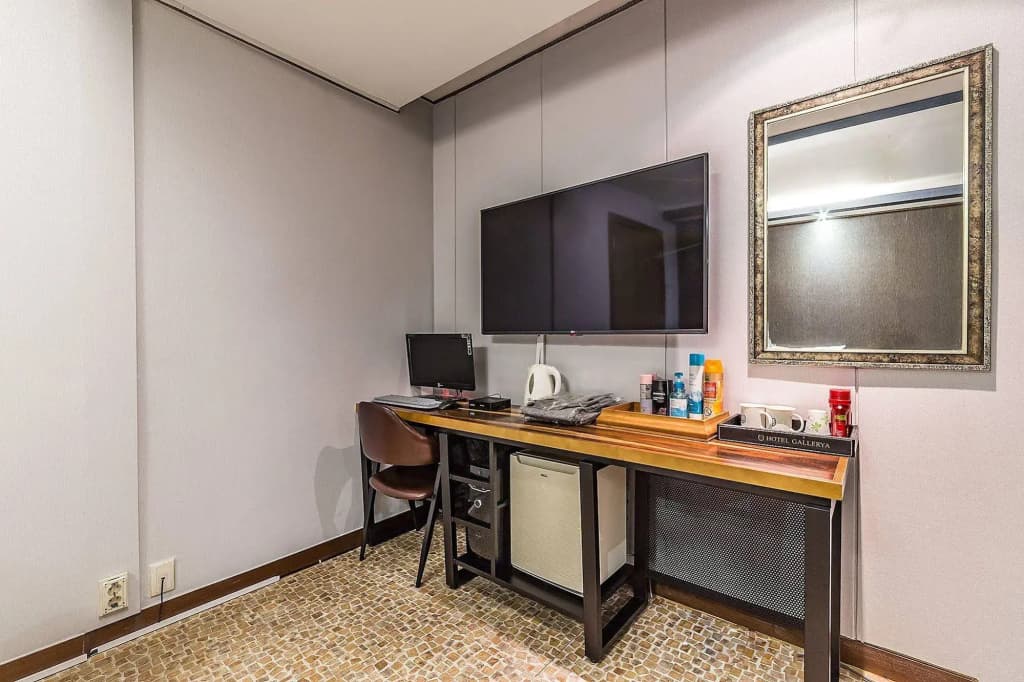 Gallerya Hotel - photo 1