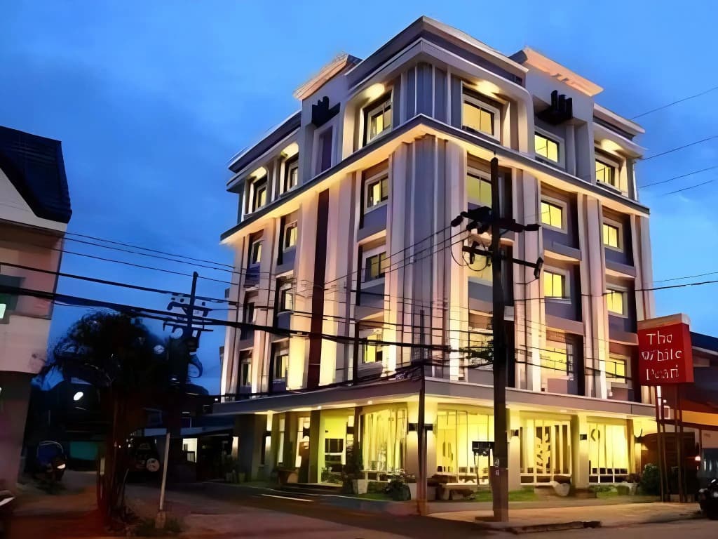 The White Pearl Hotel - photo 18